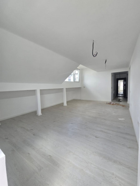 Apartament 3 camere Bragadiru-Cristalului 