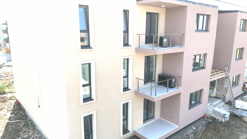 Vanzare Apartament 3 camere/Decomandat/Incalzire in Pardoseala