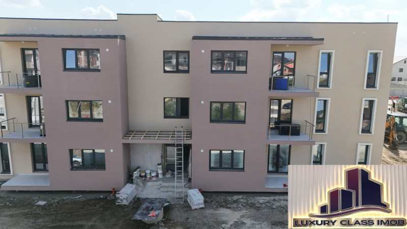 Vanzare Apartament 3 camere/Decomandat/Incalzire in Pardoseala