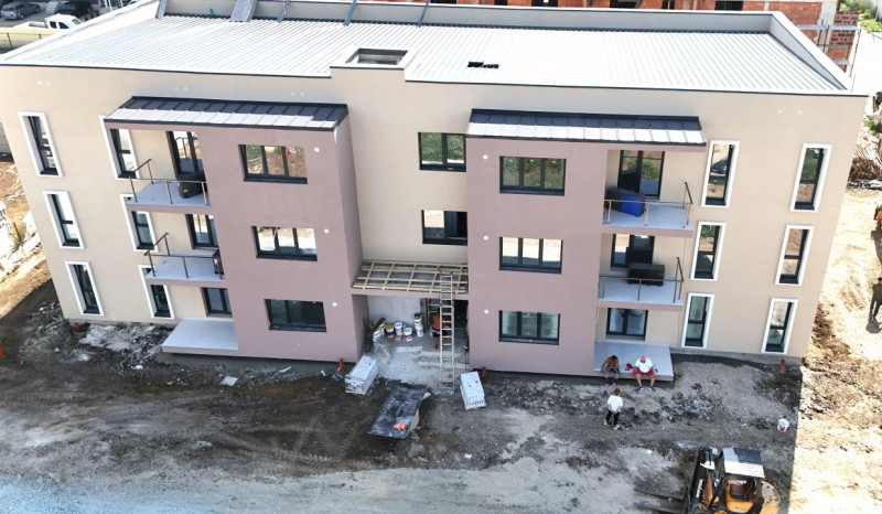 Vanzare Apartament 3 camere/Decomandat/Incalzire in Pardoseala