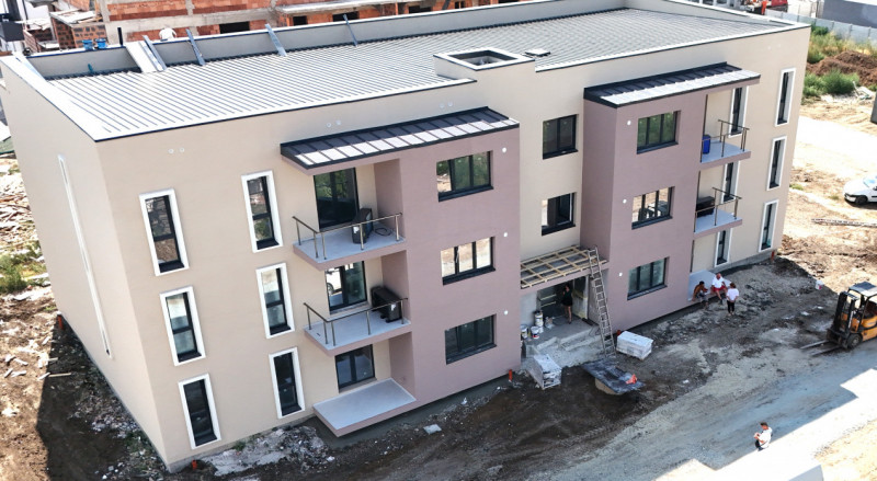 Vanzare Apartament 3 camere/Decomandat/Incalzire in Pardoseala