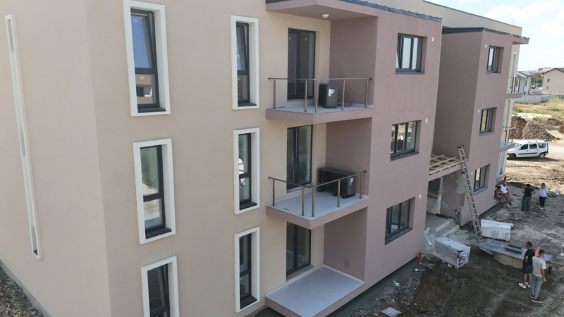 Vanzare Apartament 3 camere/Decomandat/Incalzire in Pardoseala