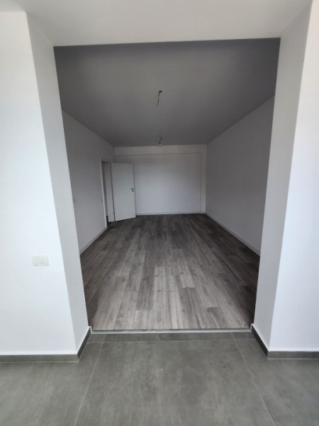 Vanzare Apartament 3 camere/Decomandat/Incalzire in Pardoseala