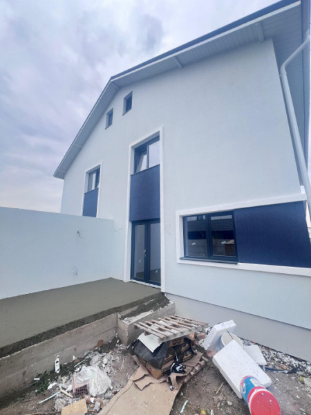 Vanzare/Duplex P+1+M Bragadiru-Strada Gliei id nr 7