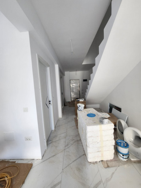 Vanzare/Duplex P+1+M Bragadiru-Strada Gliei id nr 7