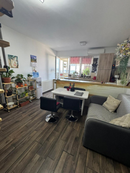 Apartament 2 camere+mansarda si loc de parcare