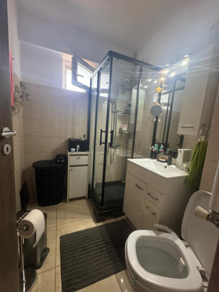 Apartament 2 camere+mansarda si loc de parcare