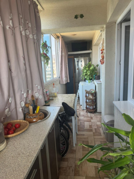 Apartament 2 camere+mansarda si loc de parcare