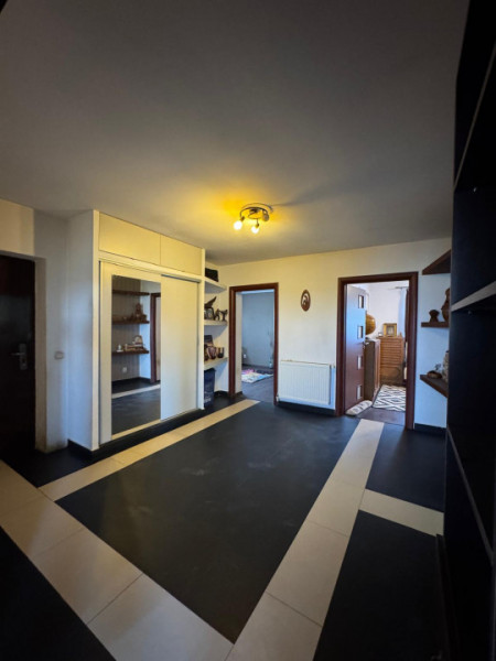 Inchiriere Apartament 3 camere Bragadiru strada Celofibrei