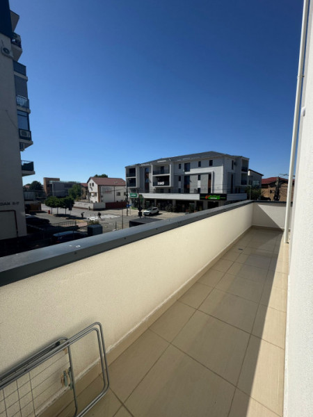 Inchiriere Apartament Soseaua Alexandriei vis a vis de MC/Complet Mobilat