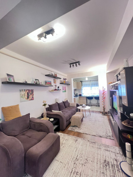 Apartament 3 camere Bragadiru Strada Monumentului
