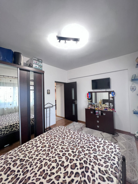 Apartament 3 camere Bragadiru Strada Monumentului