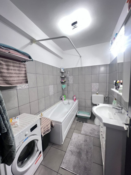 Apartament 3 camere Bragadiru Strada Monumentului