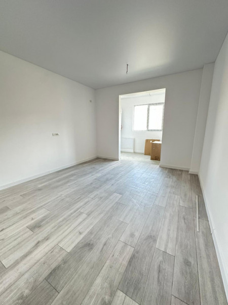 Vanzare Apartament 3 camere/Decomandat/Incalzire in Pardoseala