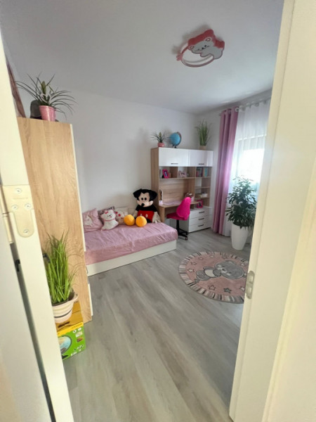 Apartament 3 camere /Cartier Cristalului/Mobilat si Utilat