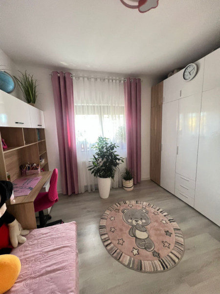 Apartament 3 camere /Cartier Cristalului/Mobilat si Utilat