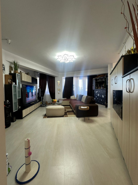 Apartament 4 camere strada Nazuintei Mobilat si Utilat