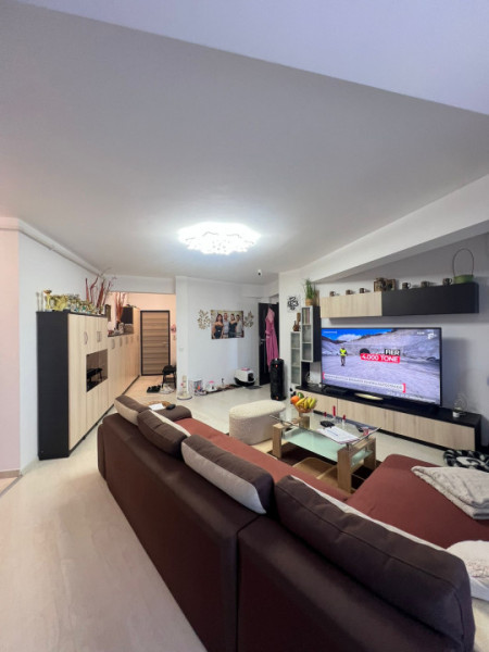 Apartament 4 camere strada Nazuintei Mobilat si Utilat