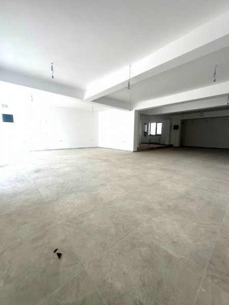 Vanzare Spatiu Comercial /Bragadiru strada Crisul Repede