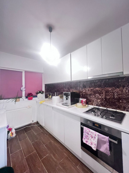 Vanzare Casa P+1+Pod/4 camere 2 bai/Cartierul Verde