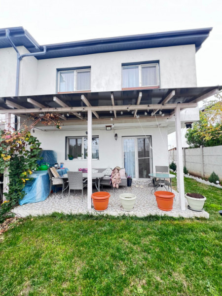 Vanzare Casa P+1+Pod/4 camere 2 bai/Cartierul Verde