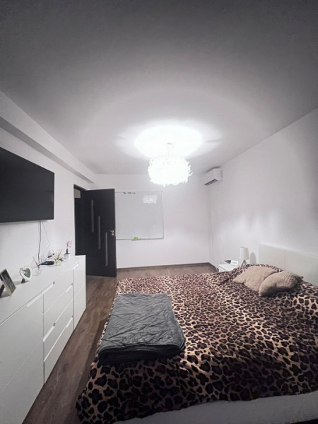 Vanzare Casa P+1+Pod/4 camere 2 bai/Cartierul Verde