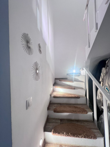 Vanzare Casa P+1+Pod/4 camere 2 bai/Cartierul Verde