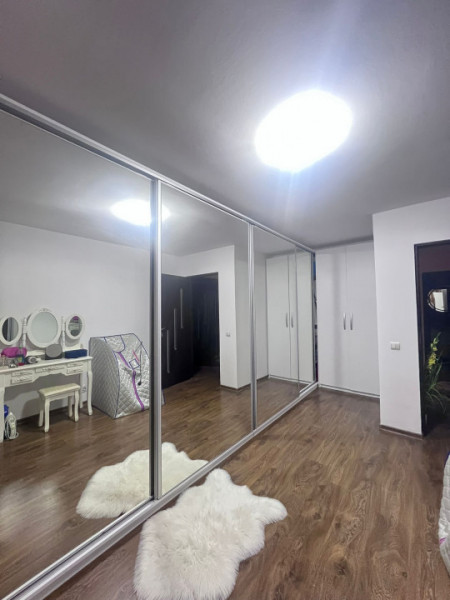 Vanzare Casa P+1+Pod/4 camere 2 bai/Cartierul Verde