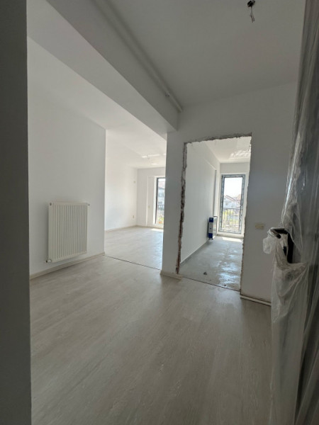 Vanzare Apartament 3 camere/Soseaua Alexandriei-Smardan