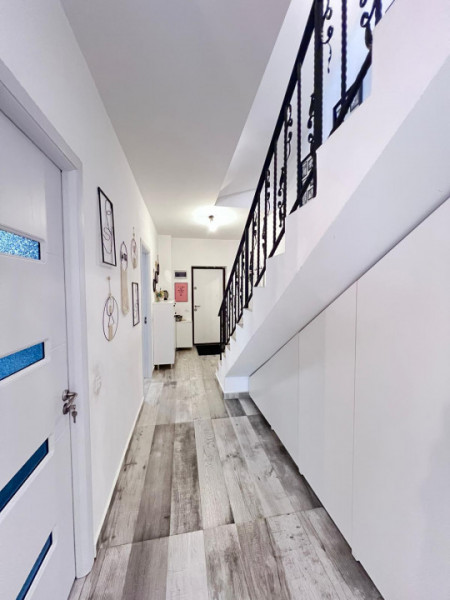 Casa/Vila Bragadiru tip Duplex P+1+M/5 Camere id nr 2