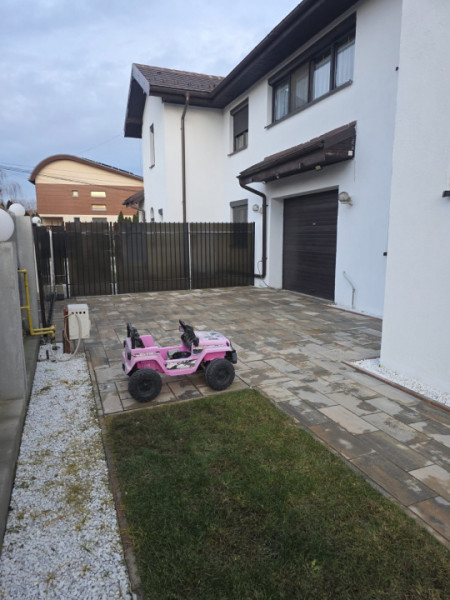 Vila Duplex  5 camere/teren 461 mp/Bragadiru