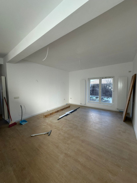 Casa/Vila/Ansamblu Rezidential/P+1+M/Id nr 11