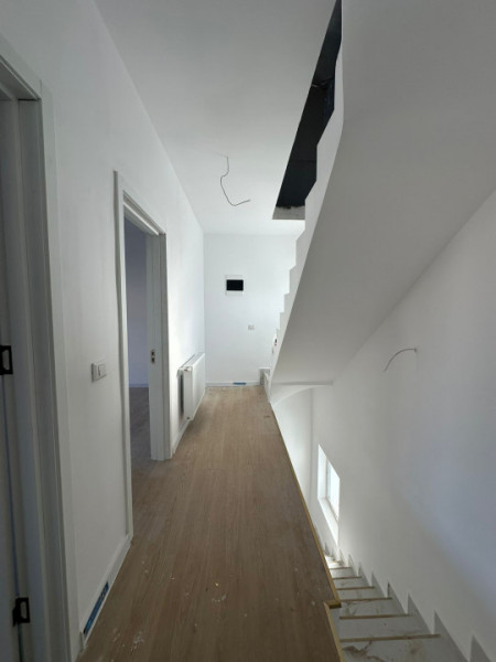 Casa/Vila/Ansamblu Rezidential/P+1+M/Id nr 11