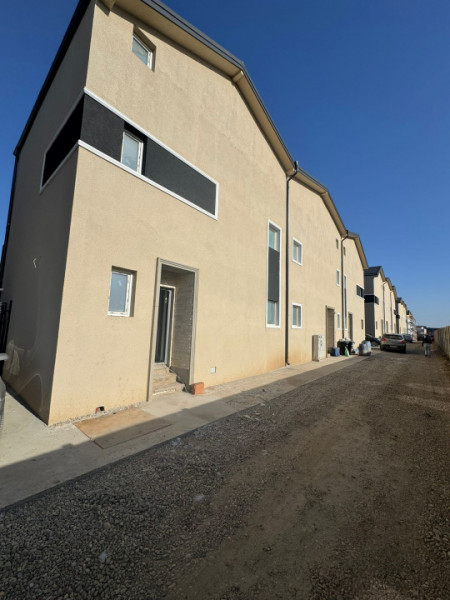 Casa/Vila/Ansamblu Rezidential/P+1+M/Id nr 11