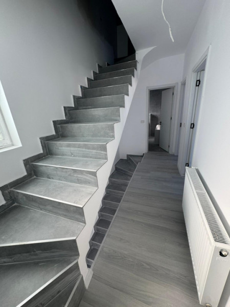 Casa/Vila/Ansamblu Rezidential/P+1+M/Id nr 11