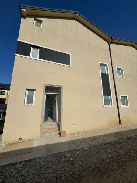 Casa/Vila/Ansamblu Rezidential/P+1+M/Id nr 11