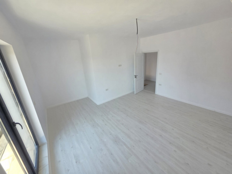 Vanzare Casa tip triplex/3 camere id nr 50
