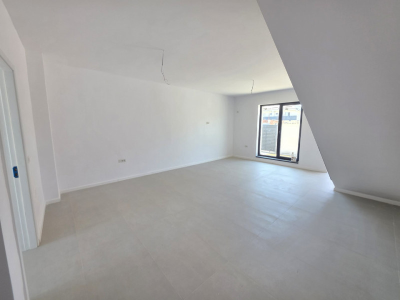 Vanzare Casa tip triplex/3 camere id nr 50