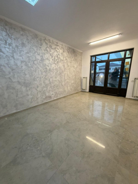 Spatiu Comercial Bragadiru/str Monumentului