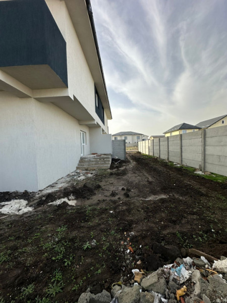 Cub De Vanzare/Bragadiru-Cartierul Independetei P+1+M id nr20