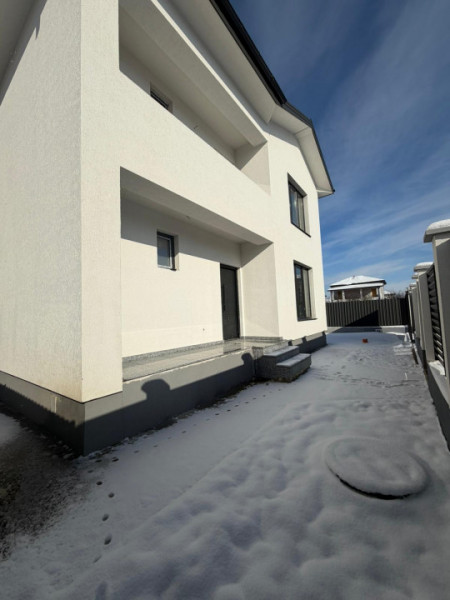 Casa-Vila 5 camere/Bragadiru-Cristalului id nr 31