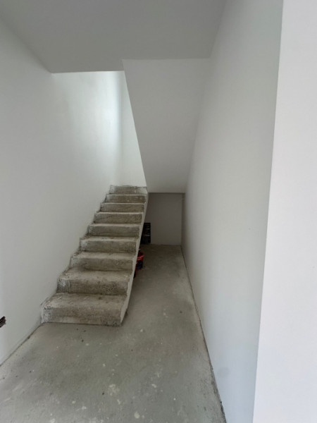 Casa-Vila 5 camere/Bragadiru-Cristalului id nr 31
