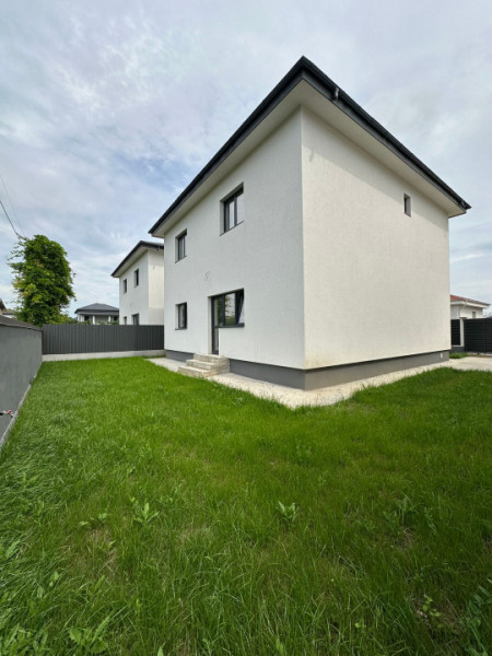 Casa-Vila 5 camere/Bragadiru-Cristalului id nr 31