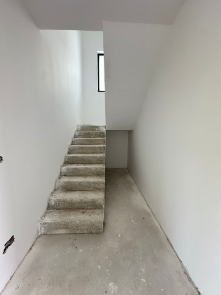 Casa-Vila 5 camere/Bragadiru-Cristalului id nr 31