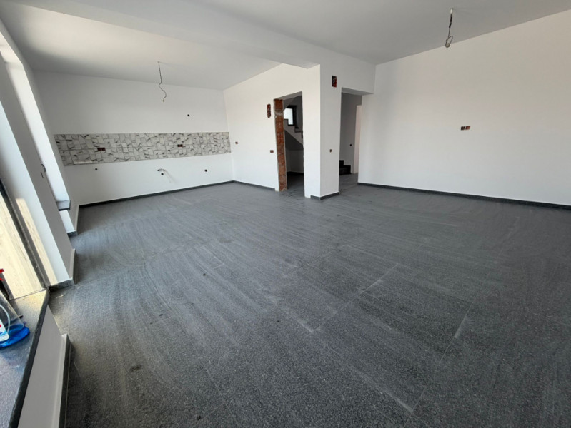 Casa/Vila Bragadiru-Prelungirea Ghencea 6 camere/id nr 8