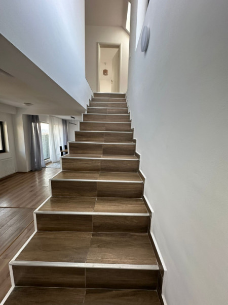 Inchiriere Casa in Ansamblu Rezidential/Prelungirea Ghencea