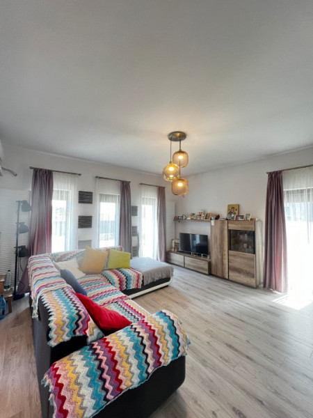 Vila Bragadiru Mobilata si Utilata Parter+Pod