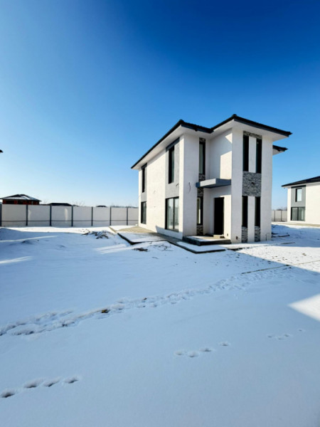 Casa/Vila Individuala Bragadiru Central 4 camere/id nr 36