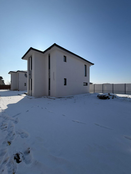 Casa/Vila Individuala Bragadiru Central 4 camere/id nr 36