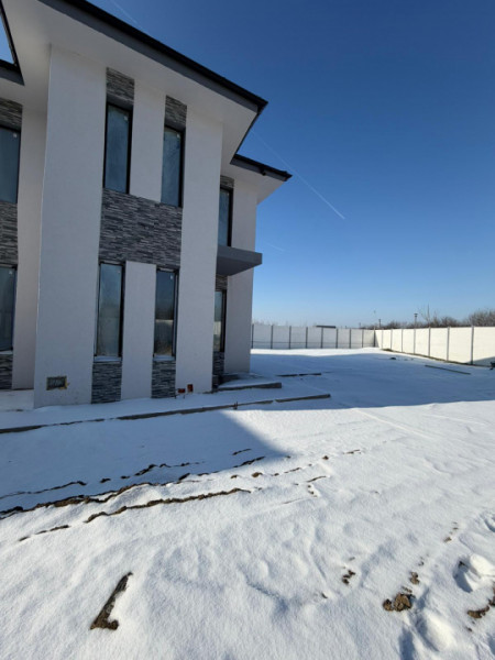 Casa/Vila Individuala Bragadiru Central 4 camere/id nr 36